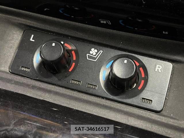 Toyota VELLFIRE 2018-10 218609-10