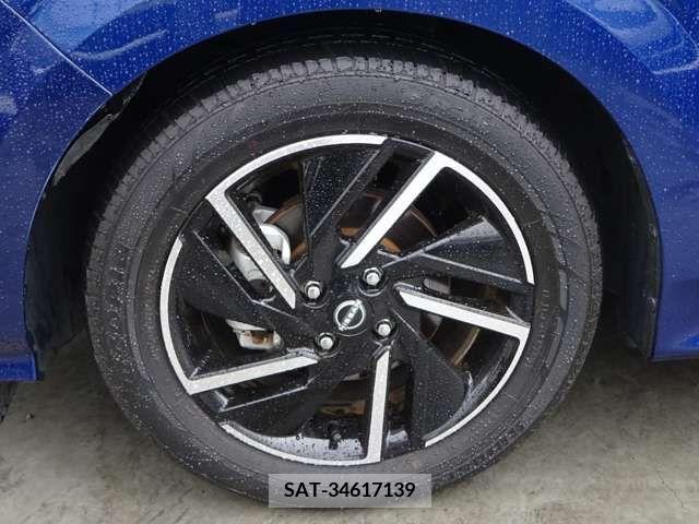 Nissan NOTE 2022-05 231748-11