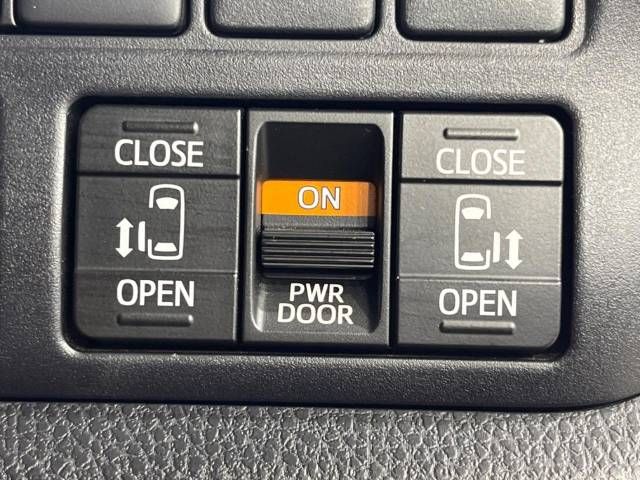 Toyota VOXY 2021-06 181414-5