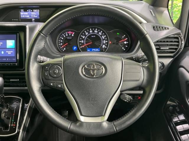 Toyota VOXY 2021-06 181414-12