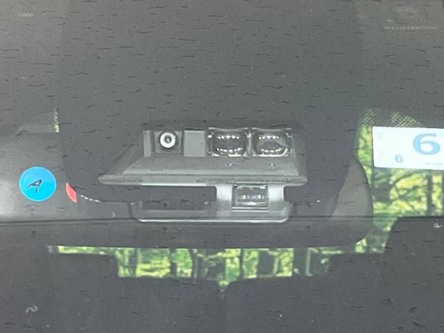 Toyota VOXY 2021-06 181414-4