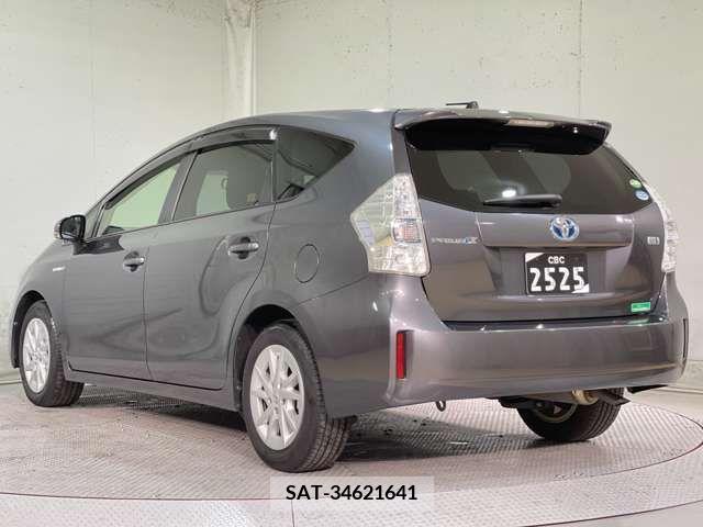 Toyota PRIUS ALPHA 2012-12 224782-10