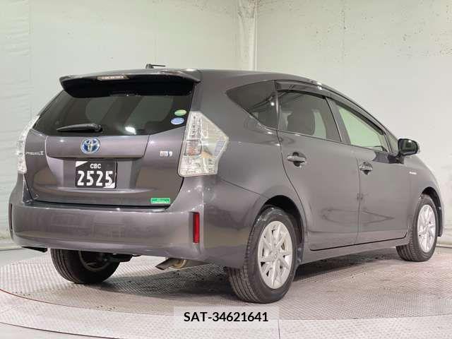 Toyota PRIUS ALPHA 2012-12 224782-8