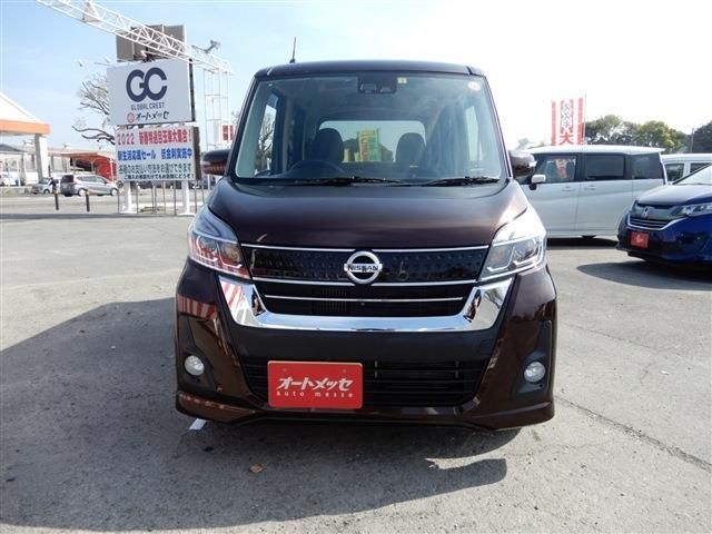 Nissan DAYZ ROOX 2018-01 1755-1