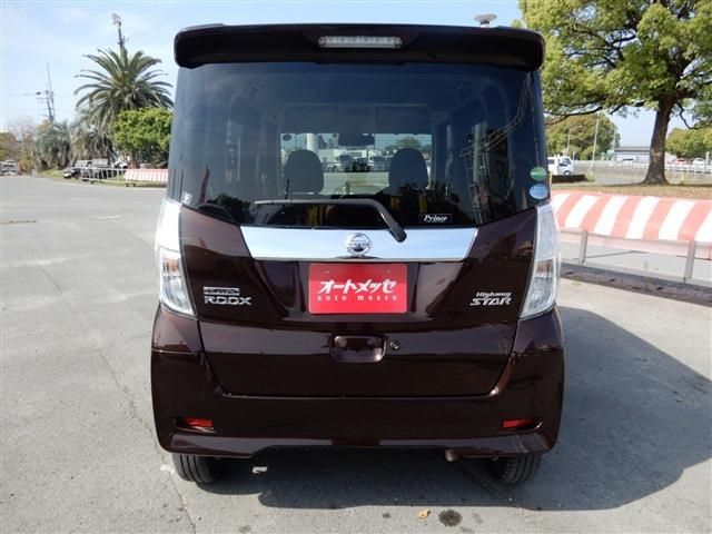 Nissan DAYZ ROOX 2018-01 1755-13