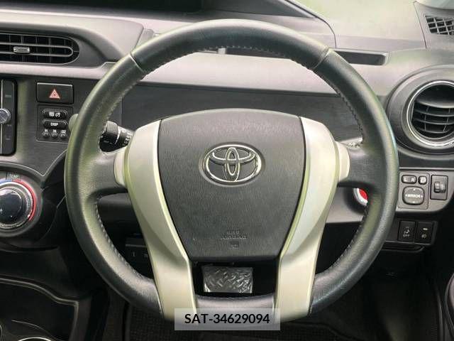Toyota AQUA 2013-10 356274-11