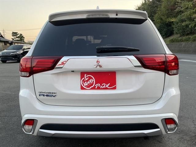 Mitsubishi OUTLANDER PHEV 2015-09 17545-5