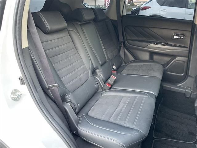 Mitsubishi OUTLANDER PHEV 2015-09 17545-20