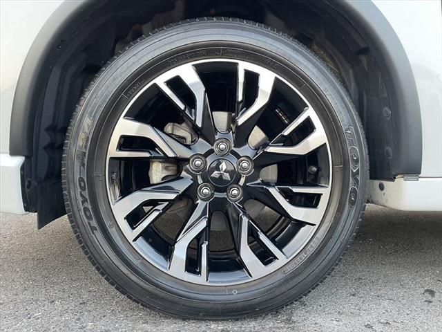 Mitsubishi OUTLANDER PHEV 2015-09 17545-16