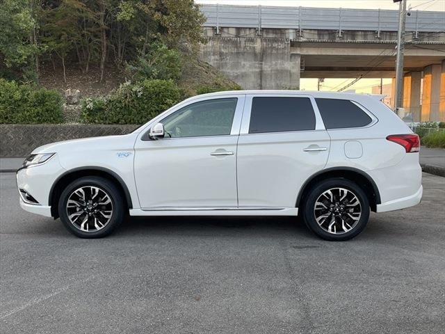 Mitsubishi OUTLANDER PHEV 2015-09 17545-7