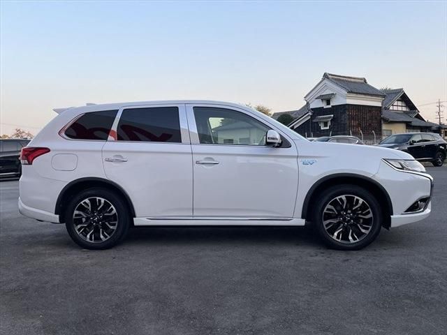 Mitsubishi OUTLANDER PHEV 2015-09 17545-3