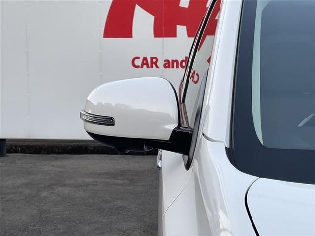 Mitsubishi OUTLANDER PHEV 2015-09 17545-13