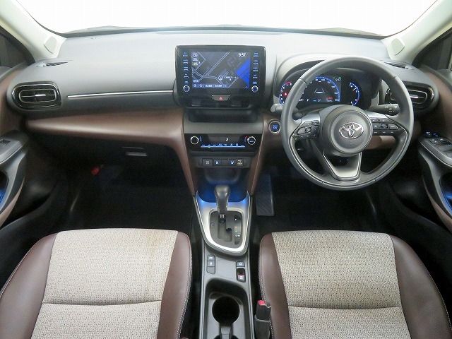 Toyota YARIS CROSS 2020-10 7604-2