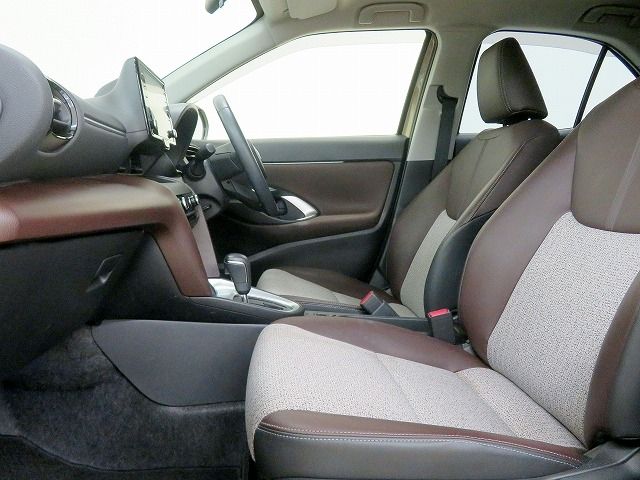 Toyota YARIS CROSS 2020-10 7604-4