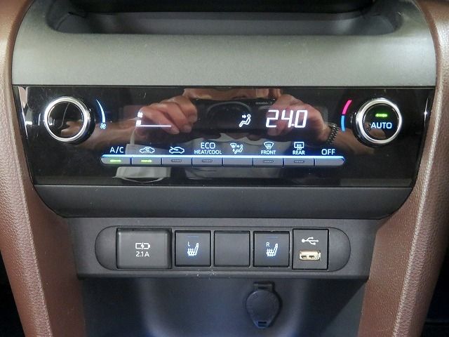 Toyota YARIS CROSS 2020-10 7604-8