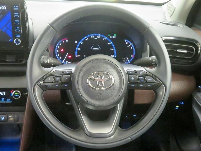 Toyota YARIS CROSS 2020-10 7604-10