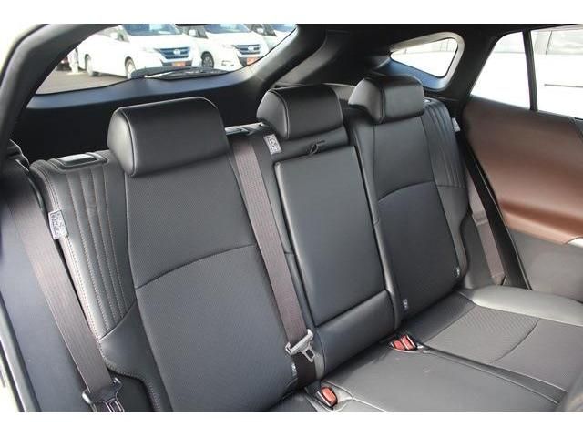 Toyota HARRIER HYBRID 2021-01 7462-12