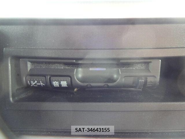 Daihatsu WAKE 2017-04 310586-13
