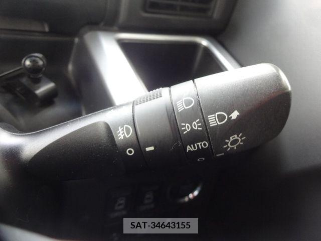Daihatsu WAKE 2017-04 310586-17