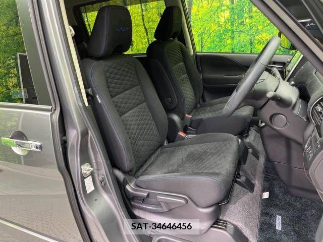 Nissan SERENA 2018-04 332359-8