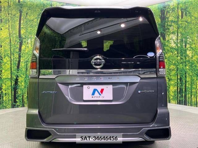 Nissan SERENA 2018-04 332359-16