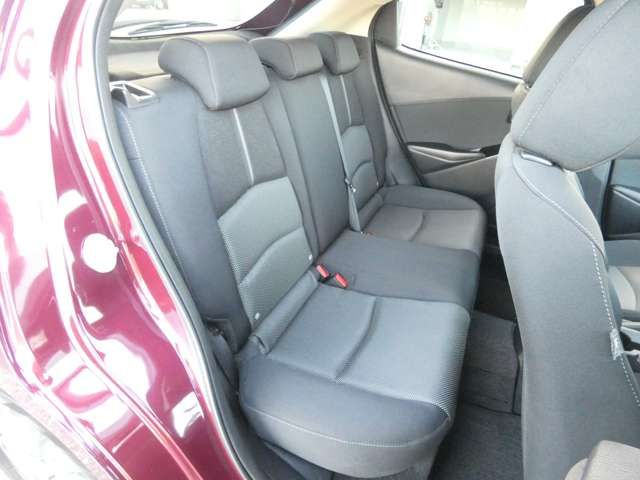 Mazda DEMIO 2017-09 18407-6
