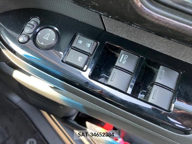 Honda N BOX CUSTOM 2018-10 201269-18