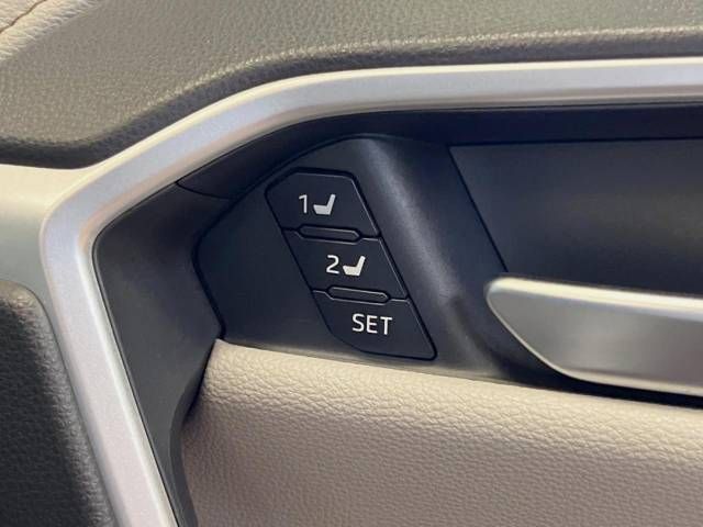Toyota RAV4 2020-02 6021-7