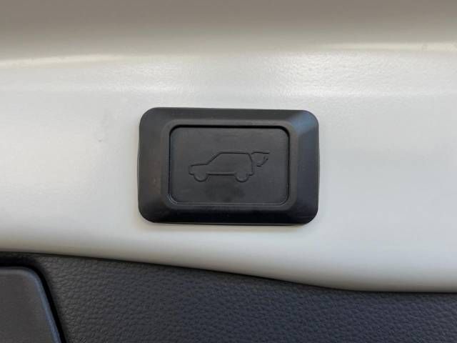 Toyota RAV4 2020-02 6021-9