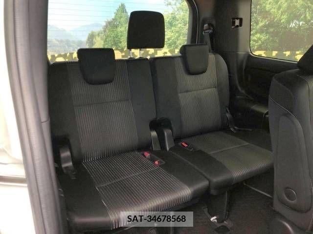 Toyota VOXY 2018-06 217280-10