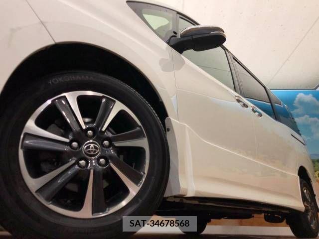 Toyota VOXY 2018-06 217280-14