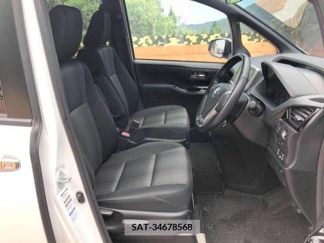 Toyota VOXY 2018-06 217280-8