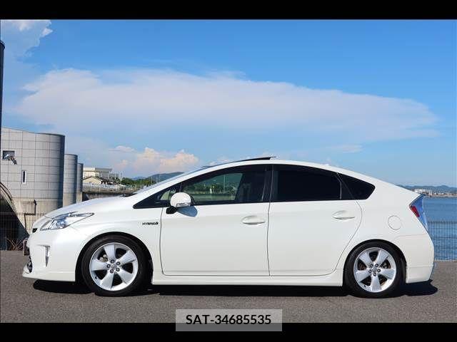 Toyota PRIUS 2014-07 387039-2