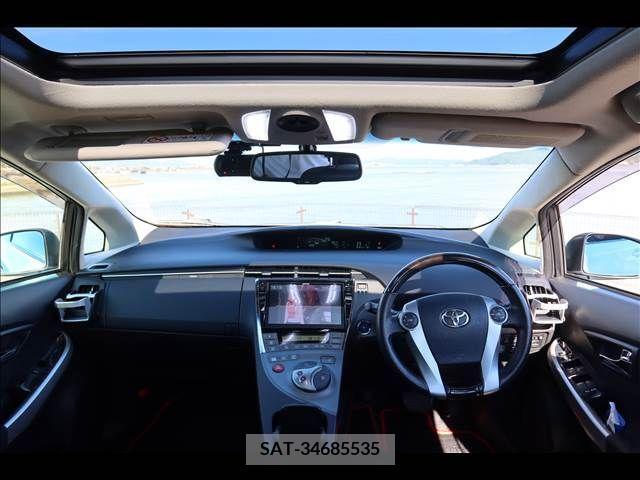 Toyota PRIUS 2014-07 387039-28