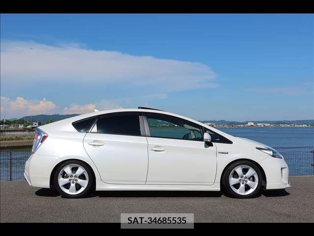 Toyota PRIUS 2014-07 387039-6