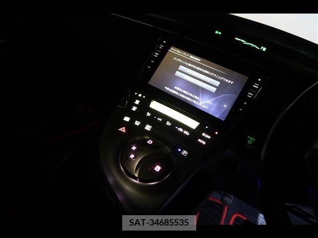 Toyota PRIUS 2014-07 387039-20