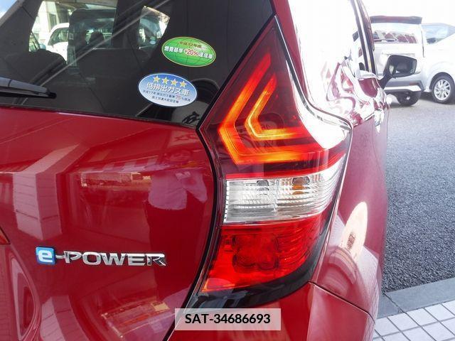 Nissan NOTE 2016-12 347558-6