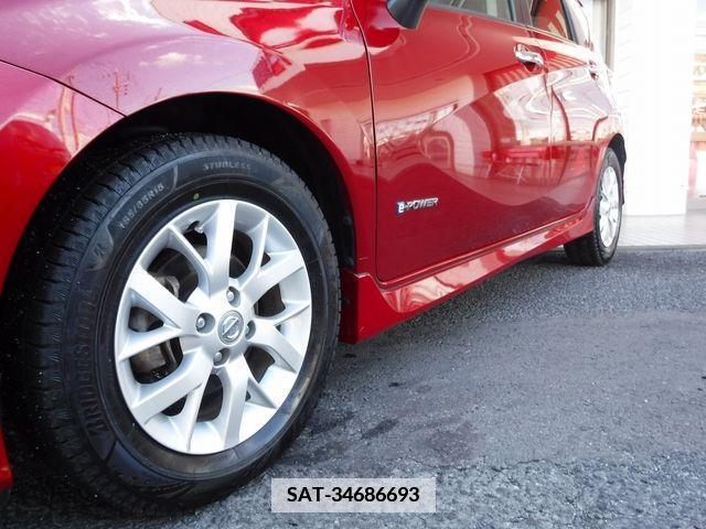 Nissan NOTE 2016-12 347558-7