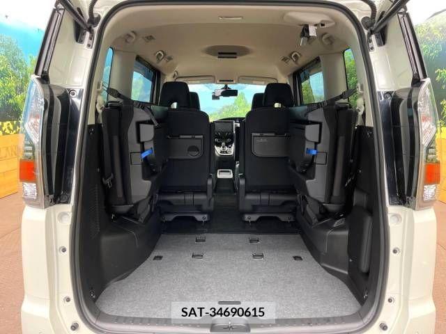 Nissan SERENA 2019-02 383739-11