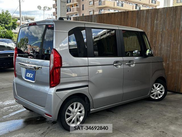 Honda N BOX 2022-07 333893-1