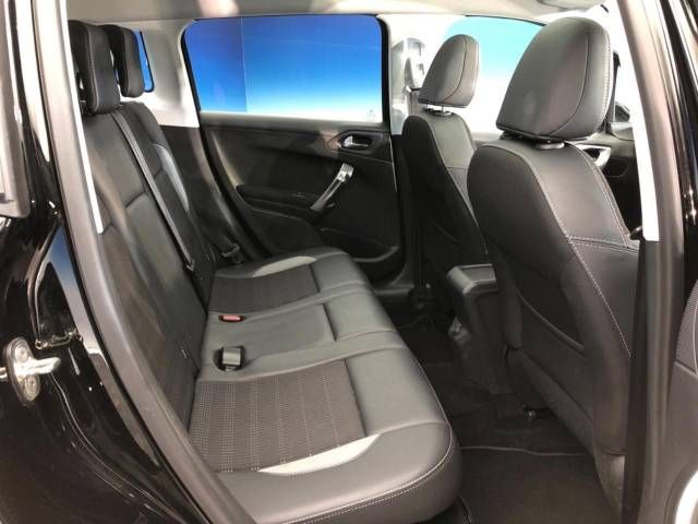 Peugeot 2008 2016-12 185877-8