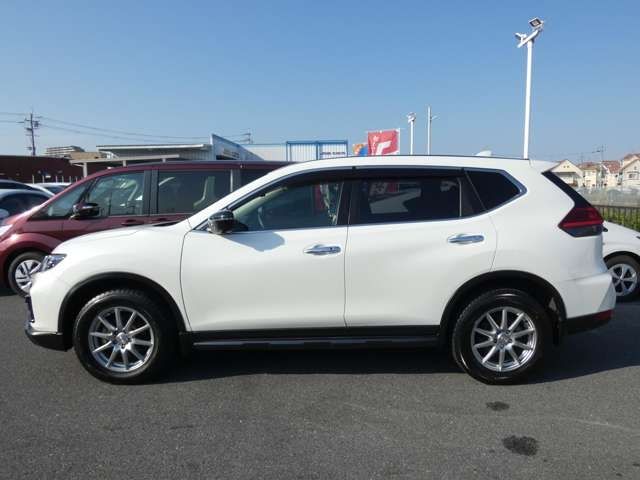 Nissan X-TRAIL 2017-01 182699-5