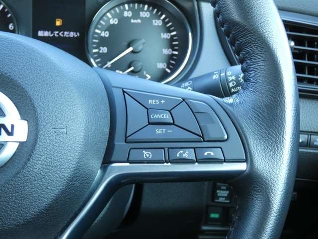Nissan X-TRAIL 2017-01 182699-16