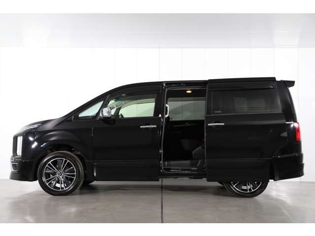Mitsubishi DELICA D5 2019-05 27061-2