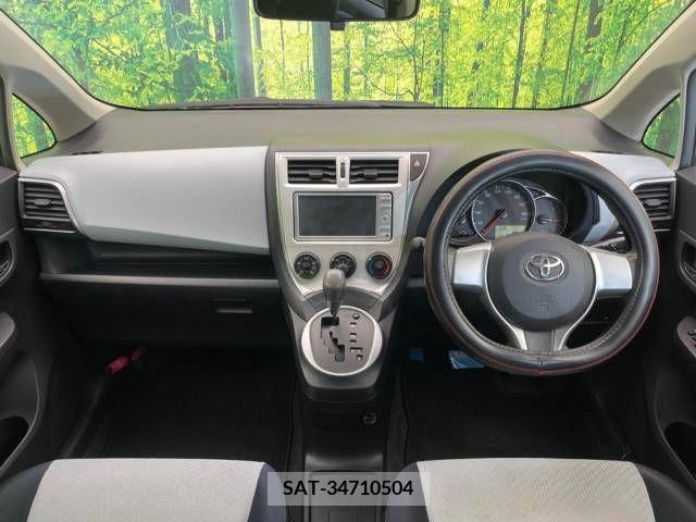 Toyota RACTIS 2011-03 327037-1