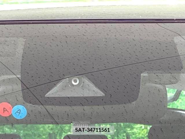 Toyota PRIUS 2019-04 283093-4