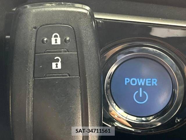 Toyota PRIUS 2019-04 283093-6