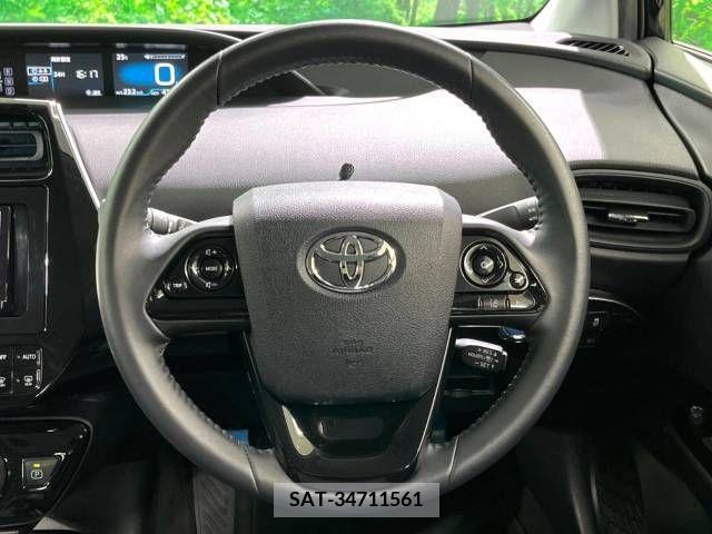 Toyota PRIUS 2019-04 283093-11