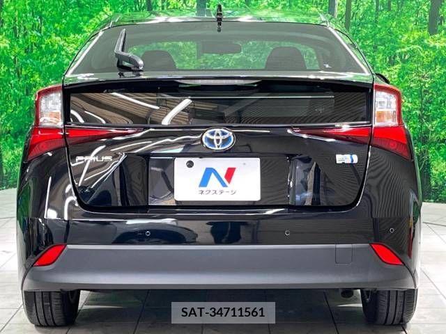 Toyota PRIUS 2019-04 283093-15