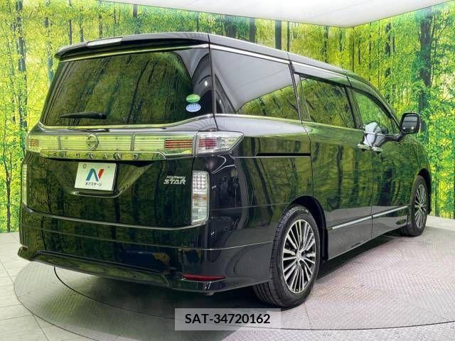 Nissan ELGRAND 2015-05 214116-18